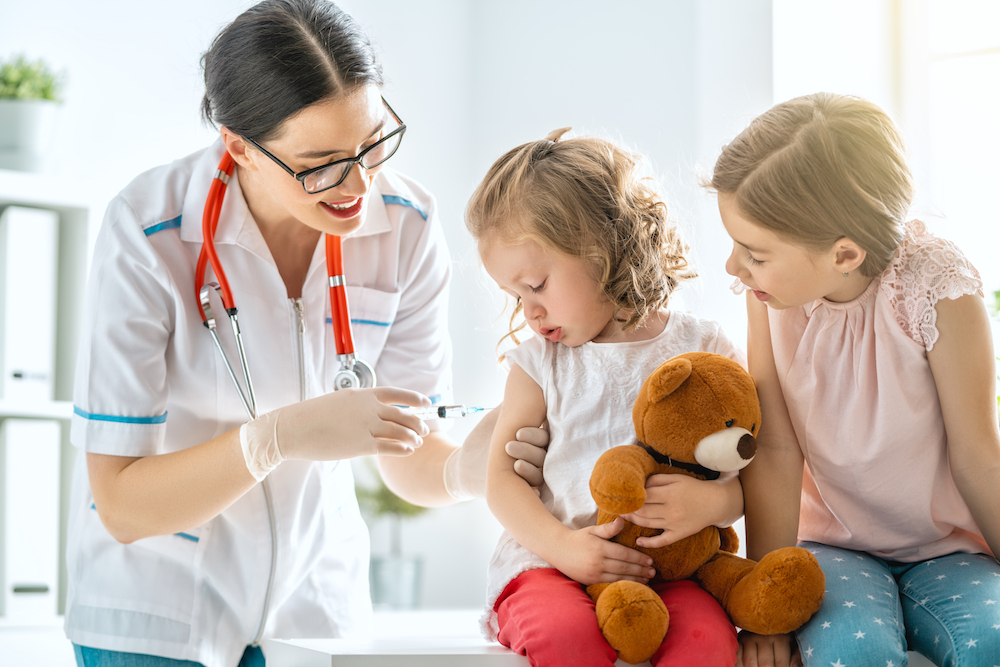 Coronaimpfung Wer entscheidet über die Impfung der Kinder?