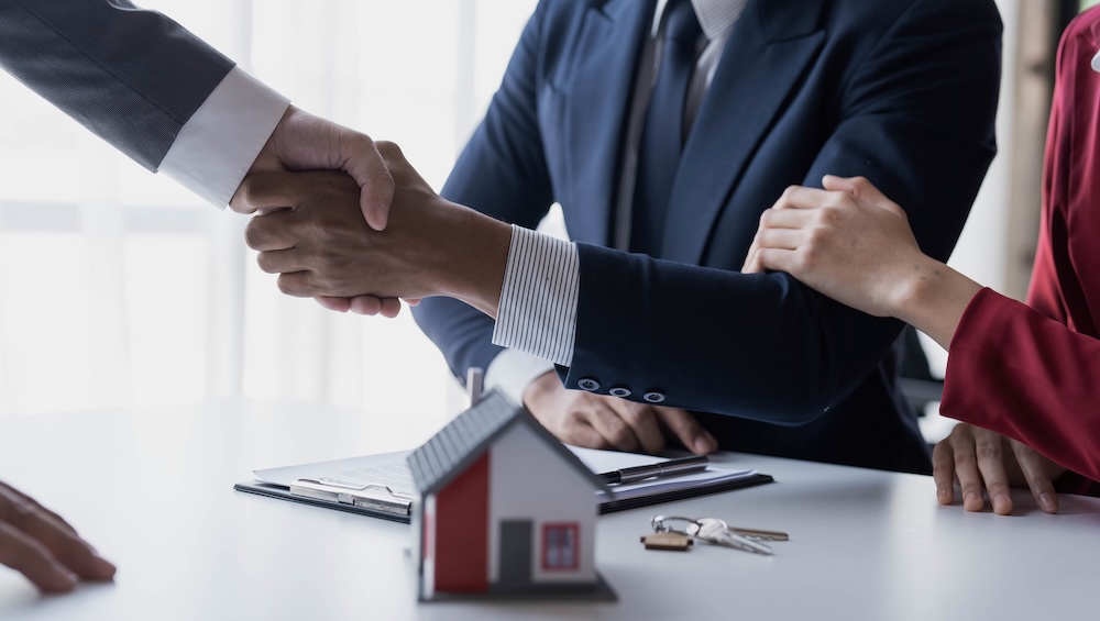 Ehevertrag beim Immobilienkauf: Den gemeinsamen Grundbesitz rechtlich absichern